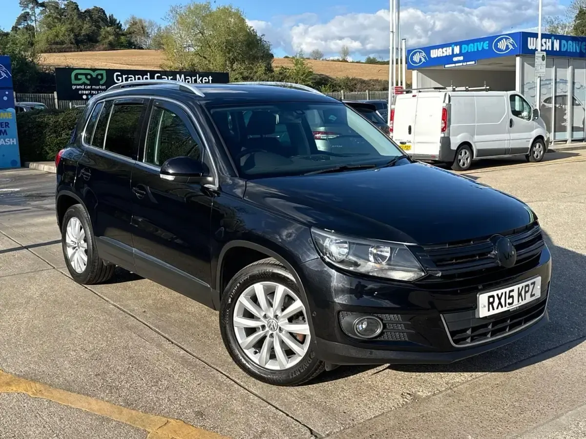 Usado VW Tiguan Match 150 HP (110 kW) 2015 Preto SUV