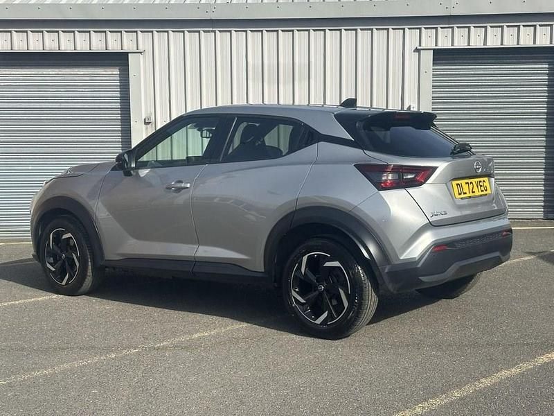Used Nissan Juke N-Connecta 114 HP (83 kW) 2023 Silver SUV