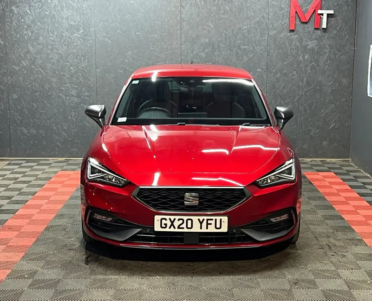 Used Seat Leon FR First Edition 150 HP (110 kW) 2020 Red Hatchback