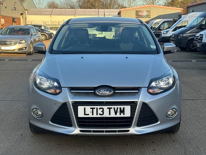 Used Ford Focus Zetec 2013 Silver Hatchback