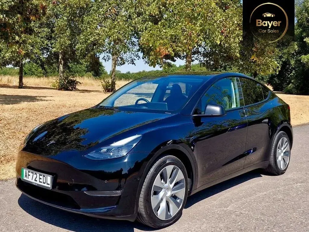 Used Tesla Model Y Long Range AWD 378 kW (514 HP) 2022 Black SUV