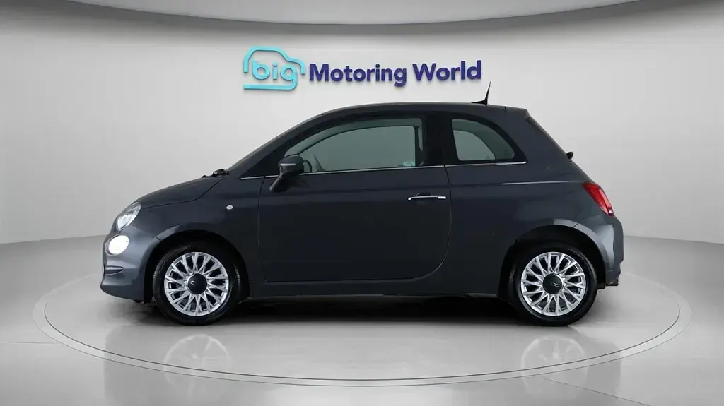 Begagnad Fiat 500 Lounge 69 HK (50 kW) 2019 Grå Halvkombi