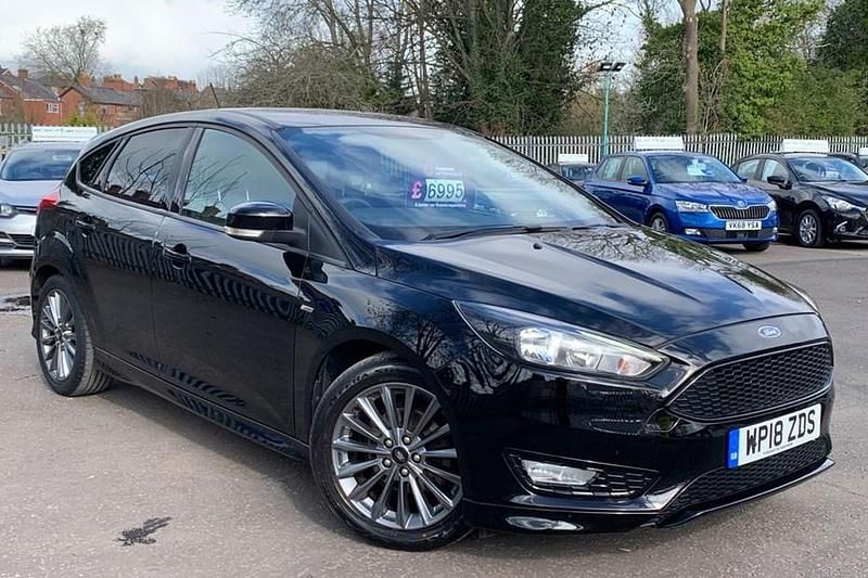 Used Ford Focus ST-Line 140 HP (102 kW) 2018 Black Hatchback