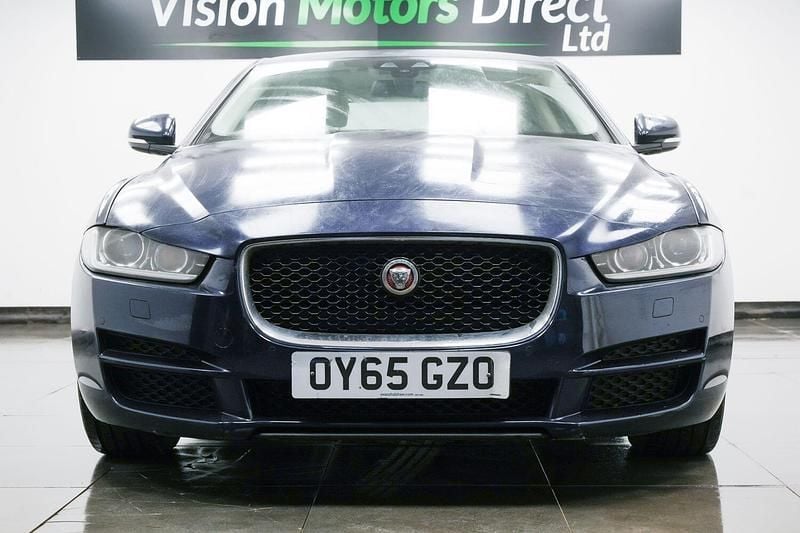 Used Jaguar XE Portfolio 180 HP (132 kW) 2015 Blue Sedan
