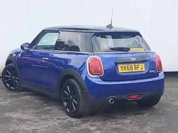 Used Mini Cooper D 116 HP (85 kW) 2018 Blue Hatchback