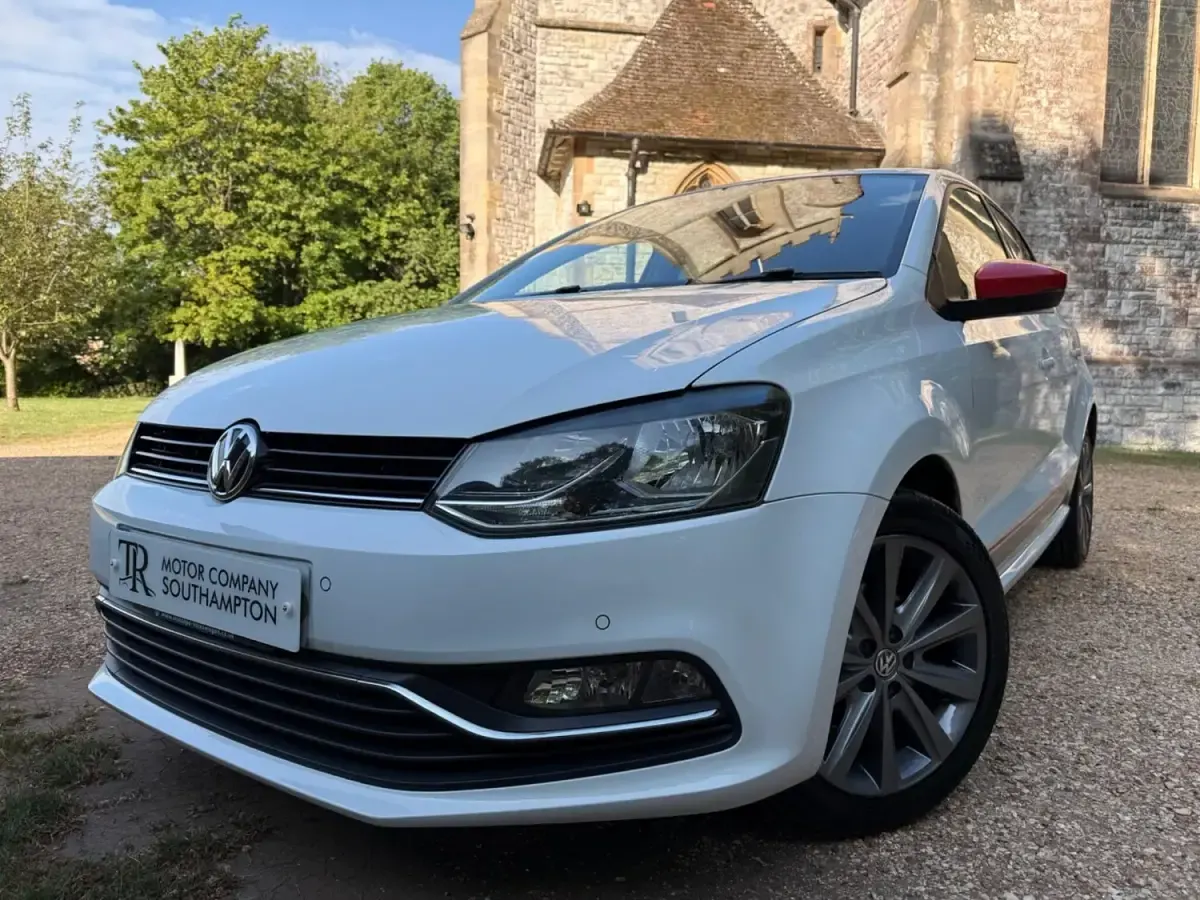 Usado VW Polo Beats 60 CV (44 kW) 2017 Blanco Utilitario