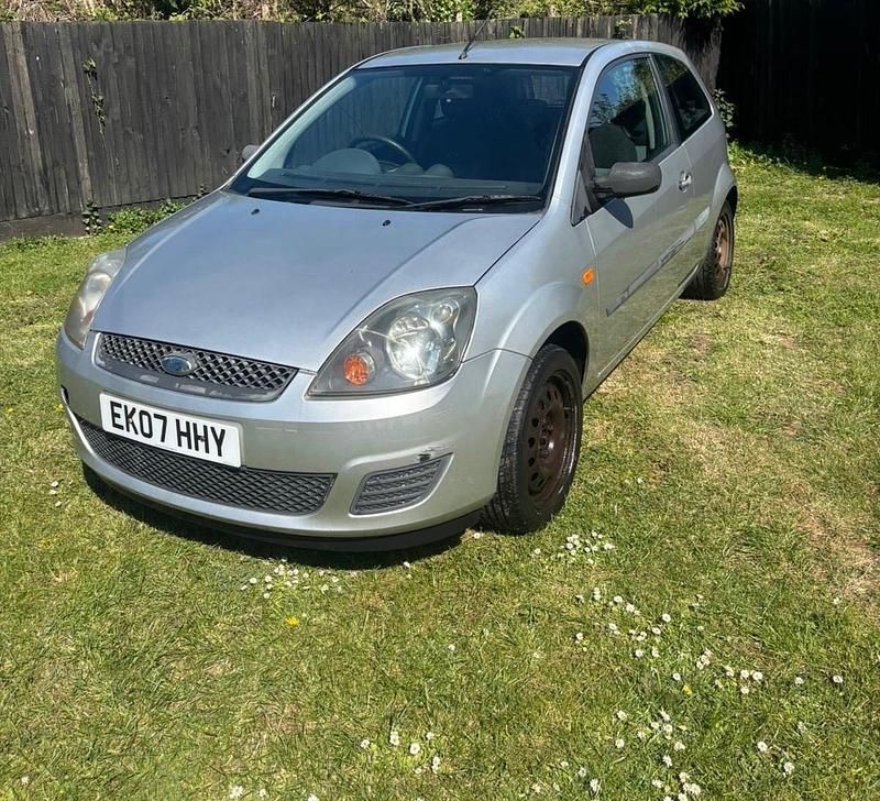 Usado Ford Fiesta Style 2007 Prateado Citadino