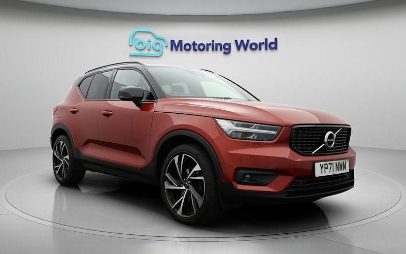 Used Volvo XC40 R-Design Pro 163 HP (119 kW) 2021 Red SUV