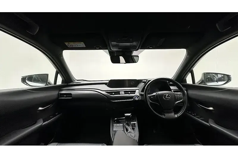Used Lexus UX 250h 2022 White SUV