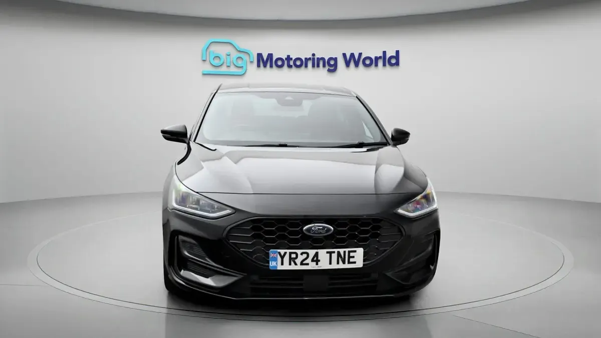 Used Ford Focus ST-Line 125 HP (91 kW) 2024 Black Hatchback