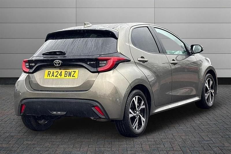 Used Toyota Yaris Hybrid Design 116 HP (85 kW) 2024 Other Hatchback