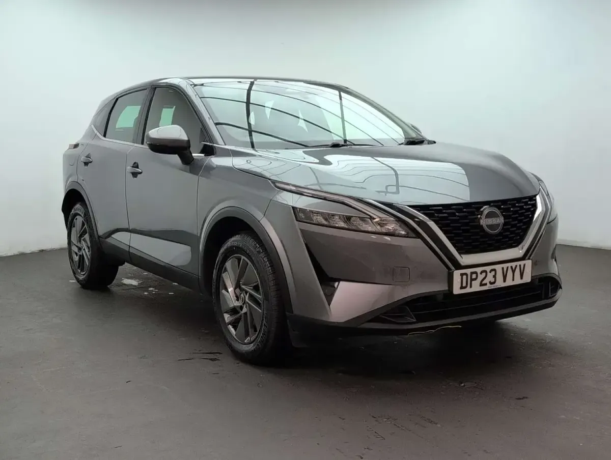 Used Nissan Qashqai Acenta Premium 140 HP (102 kW) 2023 Grey SUV