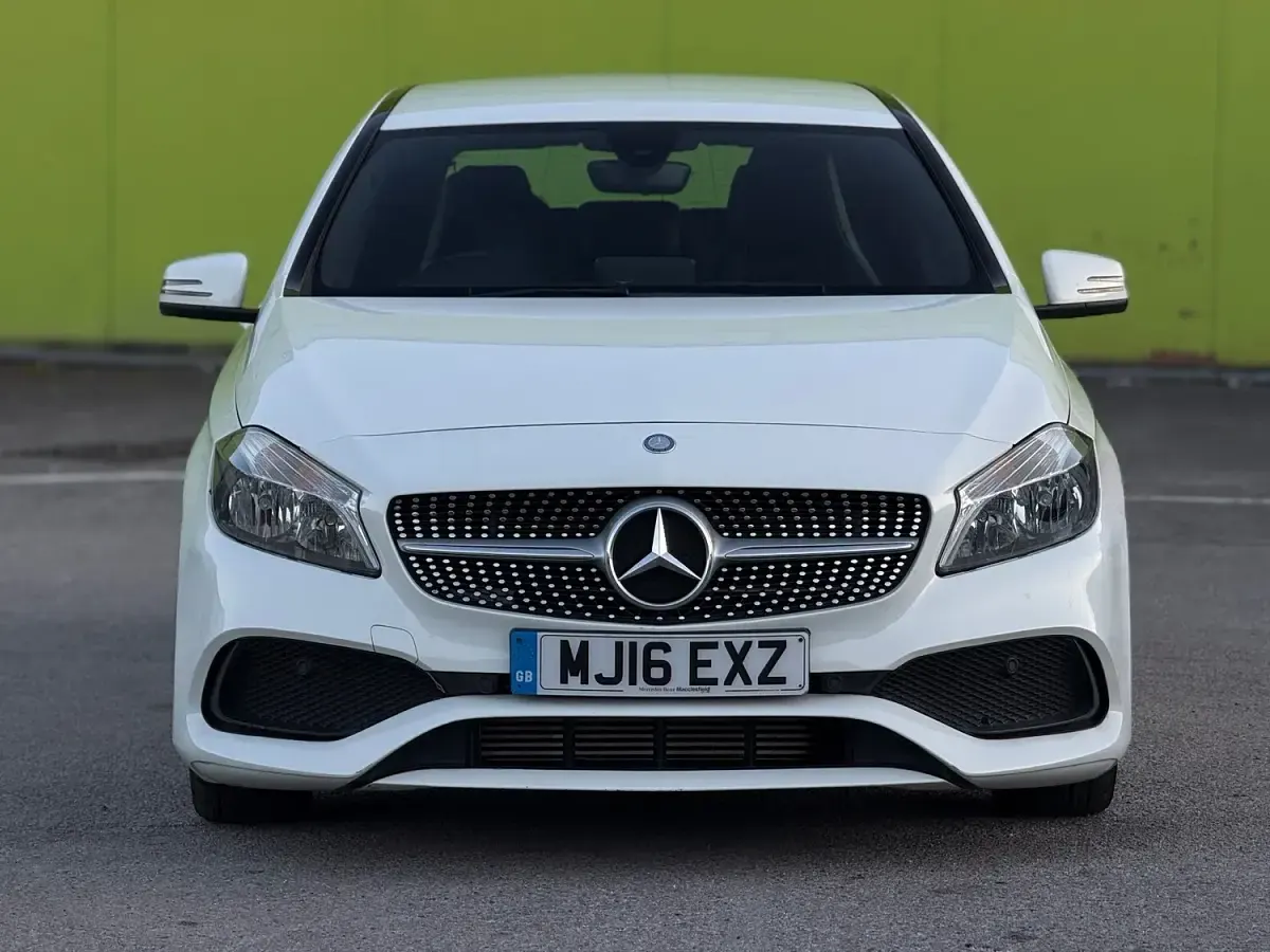 Used Mercedes A180 AMG line 2016 White Hatchback