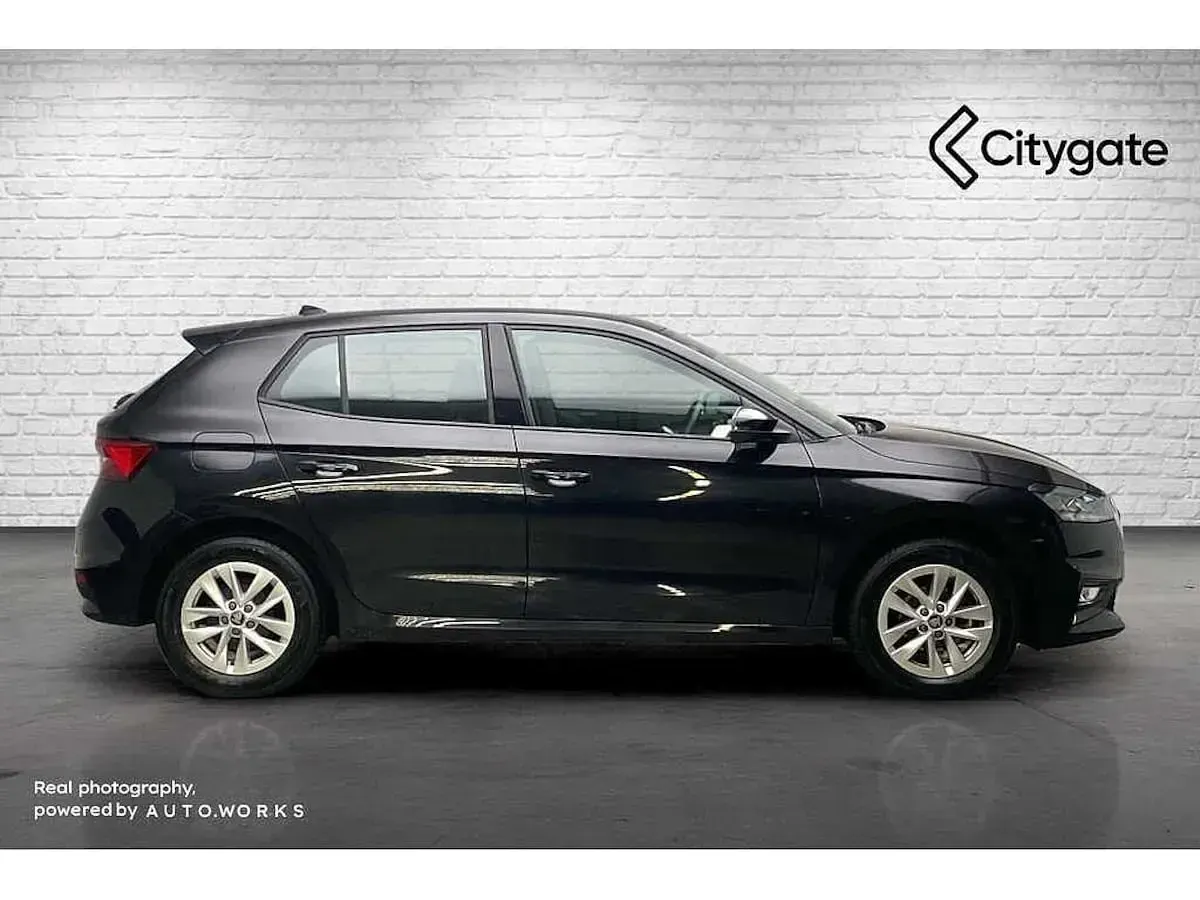 Used Skoda Fabia SE 94 HP (69 kW) 2025 Black magic pearl effect Hatchback