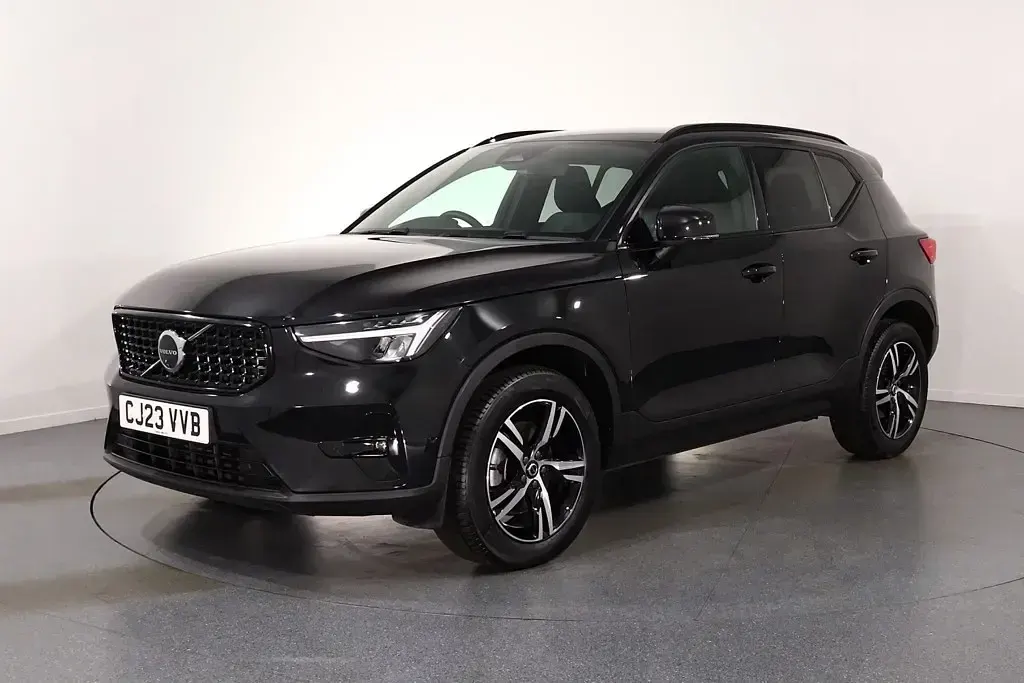 Used Volvo XC40 Plus 161 HP (118 kW) 2023 Black SUV