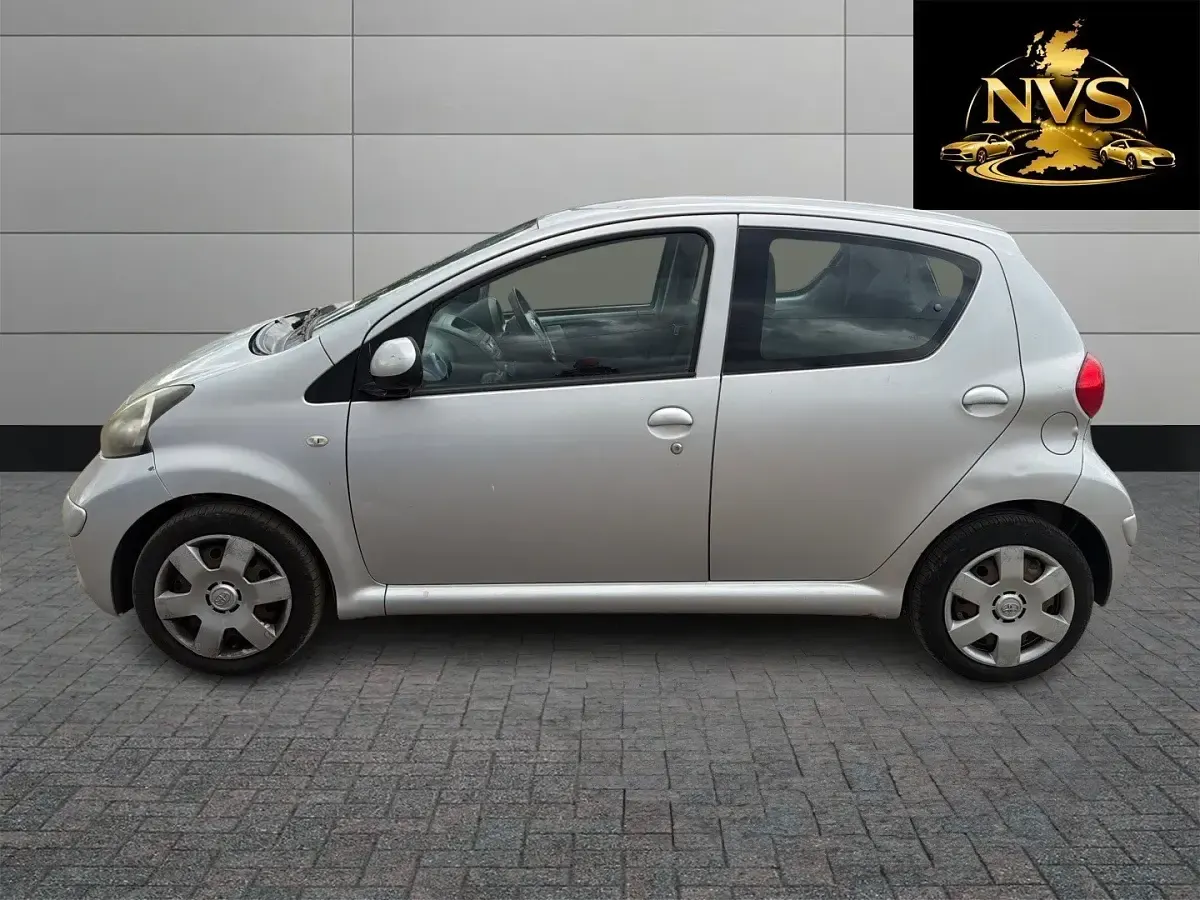 Used Toyota Aygo 2006 Silver Hatchback