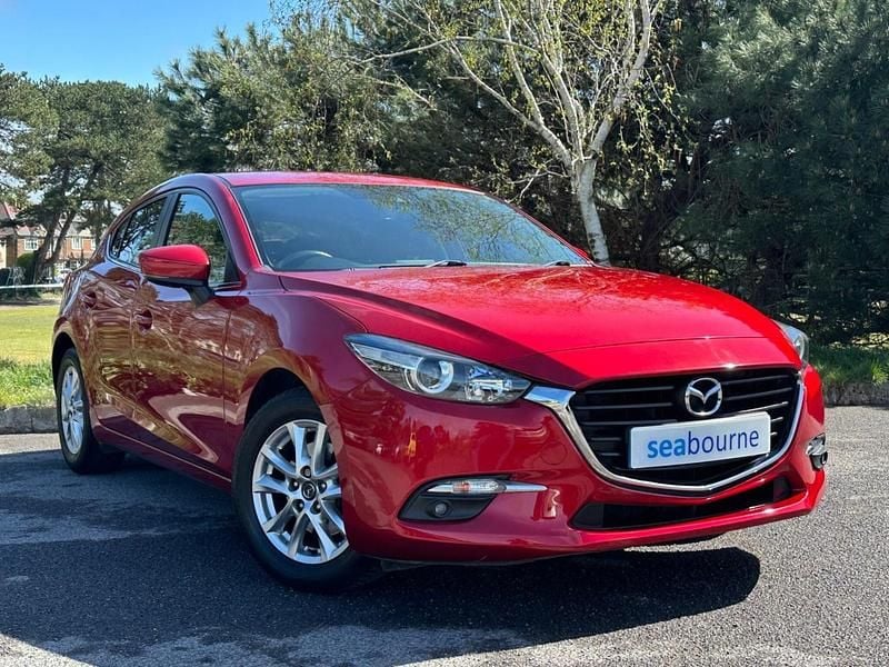 Used Mazda 3 120 HP (88 kW) 2017 Red Hatchback