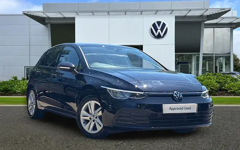 Used VW Golf VIII Life 150 HP (110 kW) 2023 Hatchback
