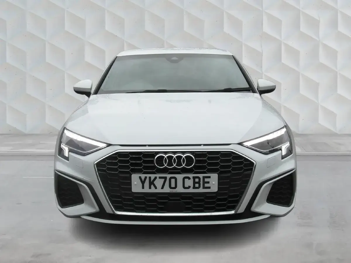 Used Audi A3 Sportback S-Line 150 HP (110 kW) 2020 White Hatchback
