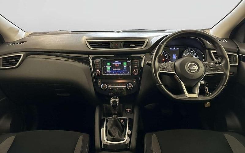 Used Nissan Qashqai Acenta Premium 160 HP (117 kW) 2019 Grey SUV