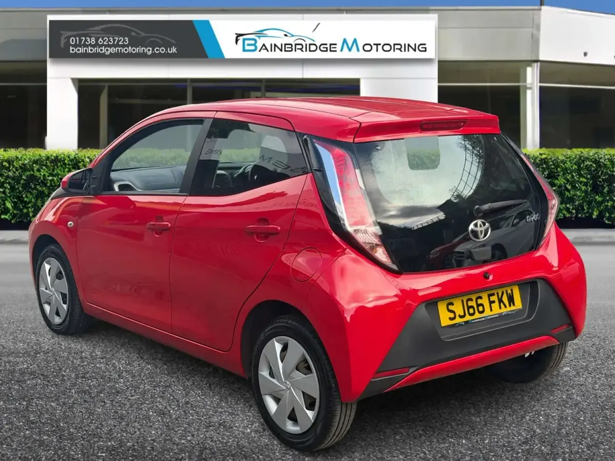 Used Toyota Aygo X-play 2016 Red Hatchback