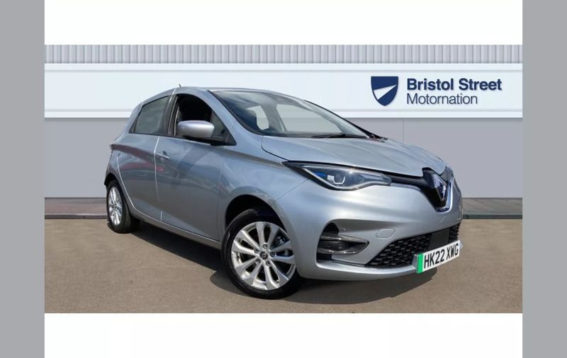 Grey Used 2022 Renault Rapid Version S Hatchback | £9,670 (Good price) - Image 1/4
