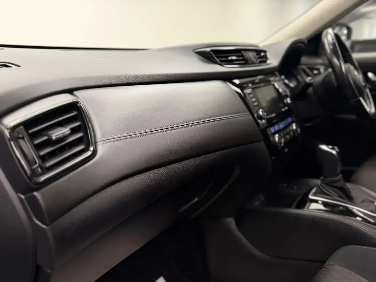 Used Nissan X-Trail N-Connecta 2021 Silver SUV