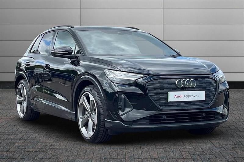 Mythos black Used 2025 Audi Q4 e-tron Black Edition SUV | £37,750 (Super price) - Image 1/4