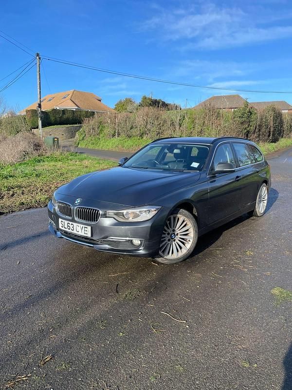 Used BMW 320 Luxury Line 2013 Grey Estate