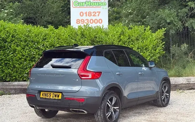 Used Volvo XC40 R-Design 190 HP (139 kW) 2019 Grey SUV