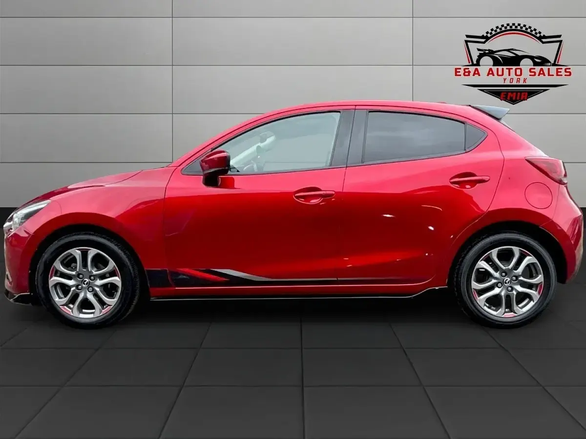 Usado Mazda 2 Inclusive 2019 Vermelho Citadino