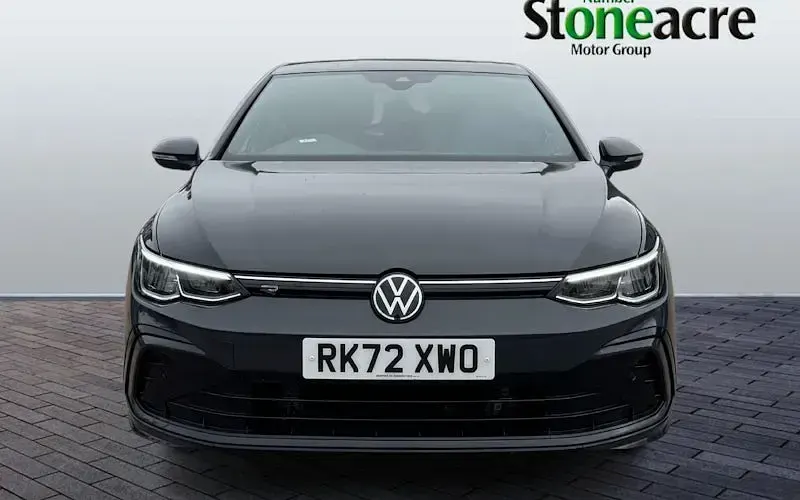 Used VW Golf VIII R-line 131 HP (96 kW) 2024 Hatchback