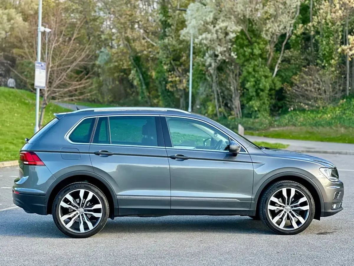 Used VW Tiguan SE 150 HP (110 kW) 2018 Grey SUV