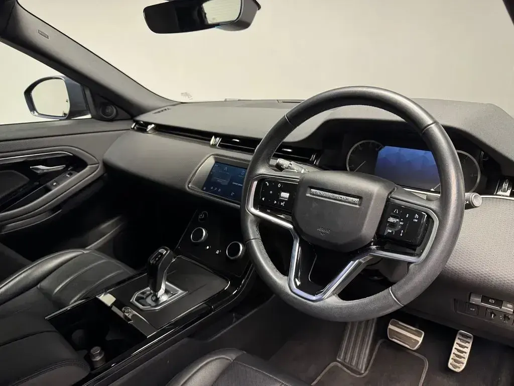 Used Land Rover Range Rover evoque R-Dynamic 204 HP (150 kW) 2022 Black SUV