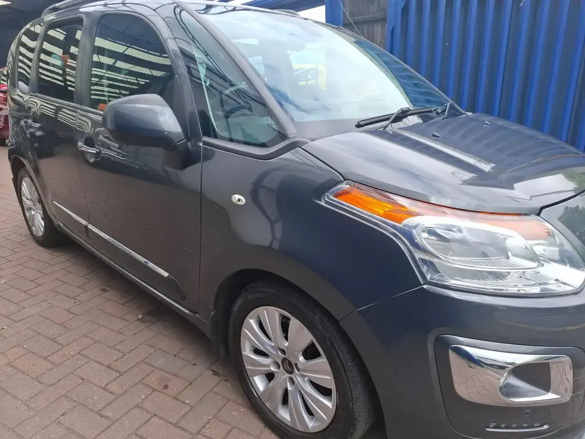 Used Citroën C3 Picasso Exclusive 2014 Grey MPV