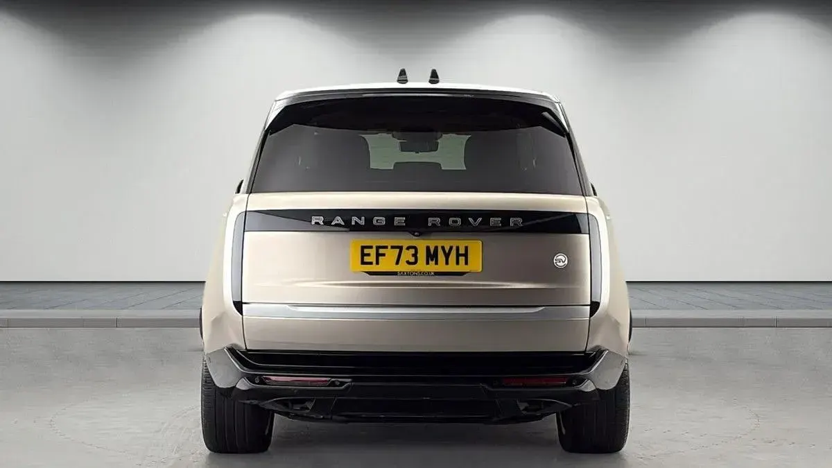 Używany Land Rover Range Rover S 2023 Złoty SUV
