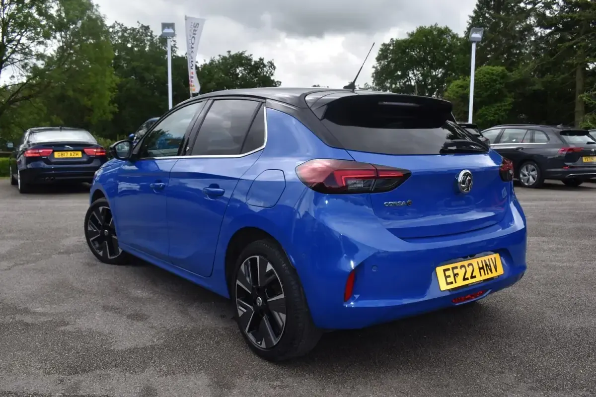 Used Vauxhall Corsa-e Elite 100 kW (136 HP) 2022 Blue Hatchback