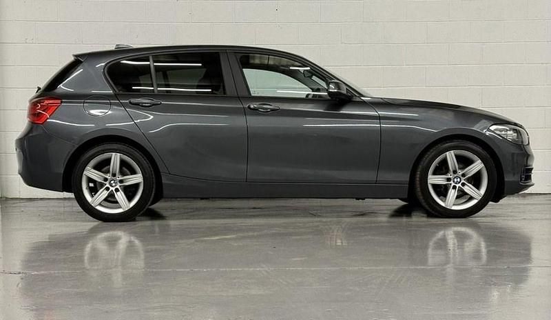 Used BMW 118 Sport Line 136 HP (100 kW) 2017 Grey Hatchback