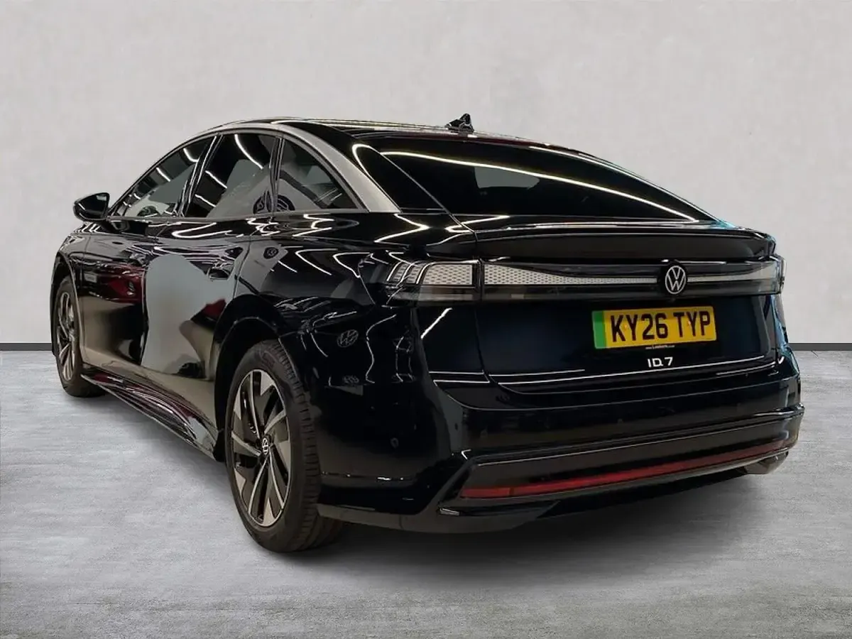 New VW ID.7 Pro 210 kW (286 HP) 2026 Black Hatchback