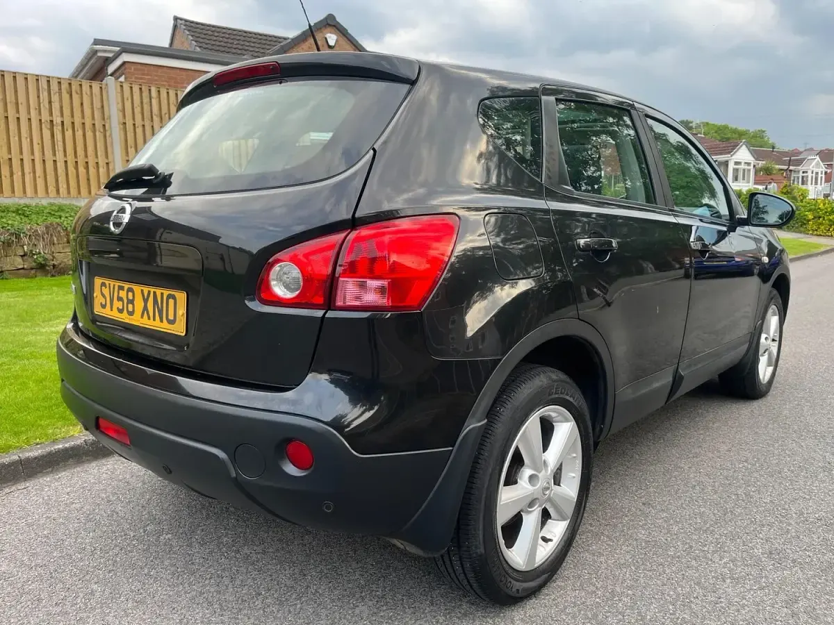 Used Nissan Qashqai Tekna 114 HP (83 kW) 2008 Black SUV