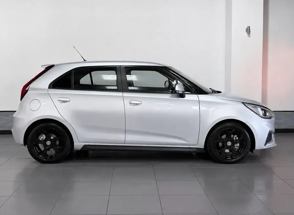 Used MG MG3 Exclusive 106 HP (77 kW) 2018 Silver Hatchback