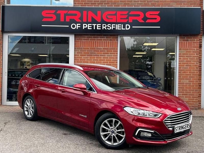 Red Used 2019 Ford Mondeo Titanium Estate | £15,000 (Fair price) - Image 1/4
