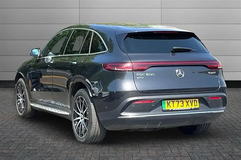 Usado Mercedes EQC400 AMG line 300 kW (408 HP) 2023 Cinzento SUV