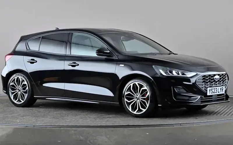 Käytetty Ford Focus ST-Line X 125 HP (91 kW) 2023 Viistoperä