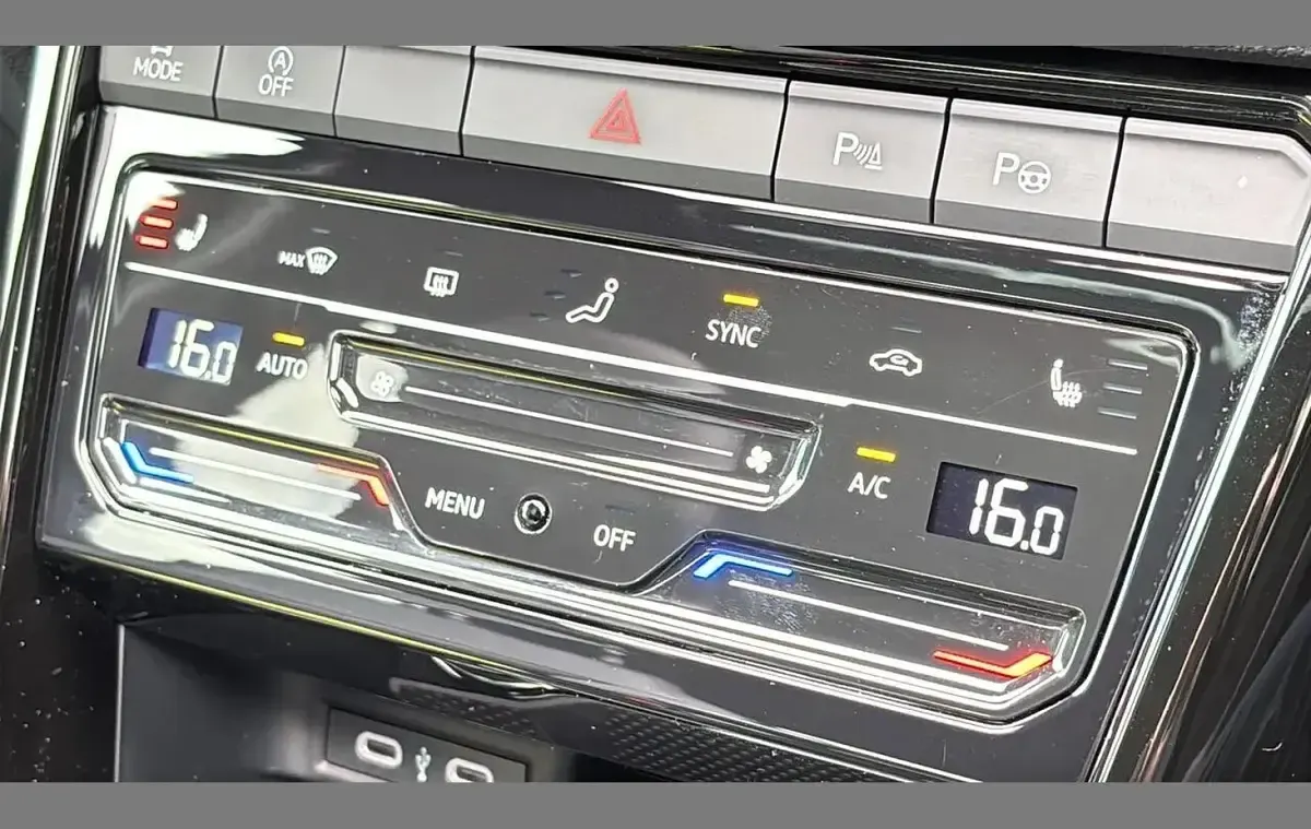 Używany VW T-Roc Black Edition 150 KM (110 kW) 2025 Czarny SUV