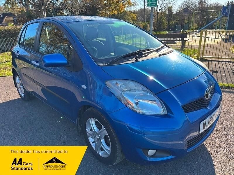 Blue Used 2010 Toyota Yaris Hatchback | £2,690 (Fair price) - Image 1/3
