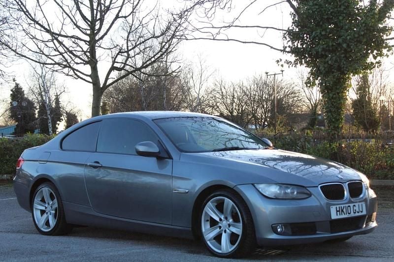 Grey Used 2010 BMW 320 Comfort Edition Coupe | £3,490 (Expensive) - Image 1/4