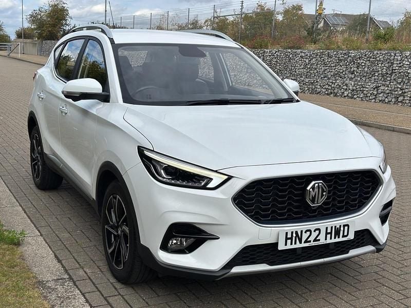 White Used 2022 MG ZS Exclusive Sedan | £13,450 (Fair price) - Image 1/4