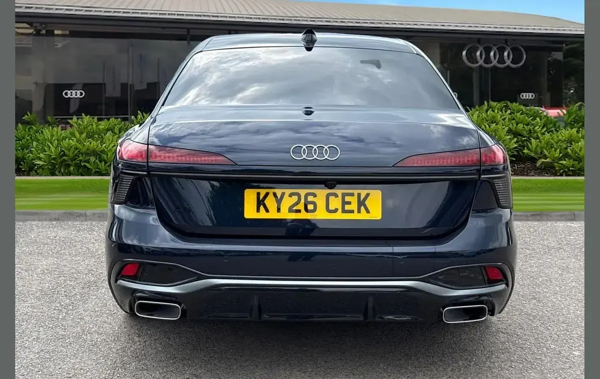 Novo Audi A6 S-Line 204 HP (150 kW) 2026 Azul Sedan