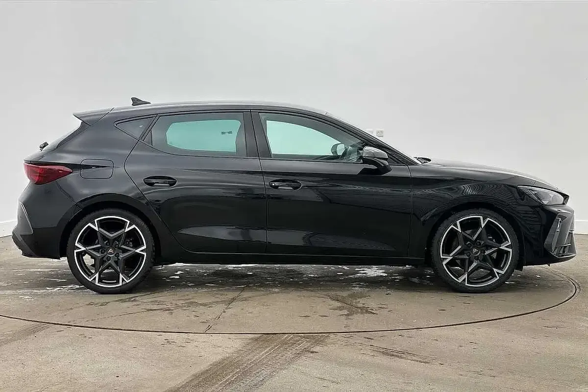 Used Cupra Leon 150 HP (110 kW) 2025 Black Hatchback